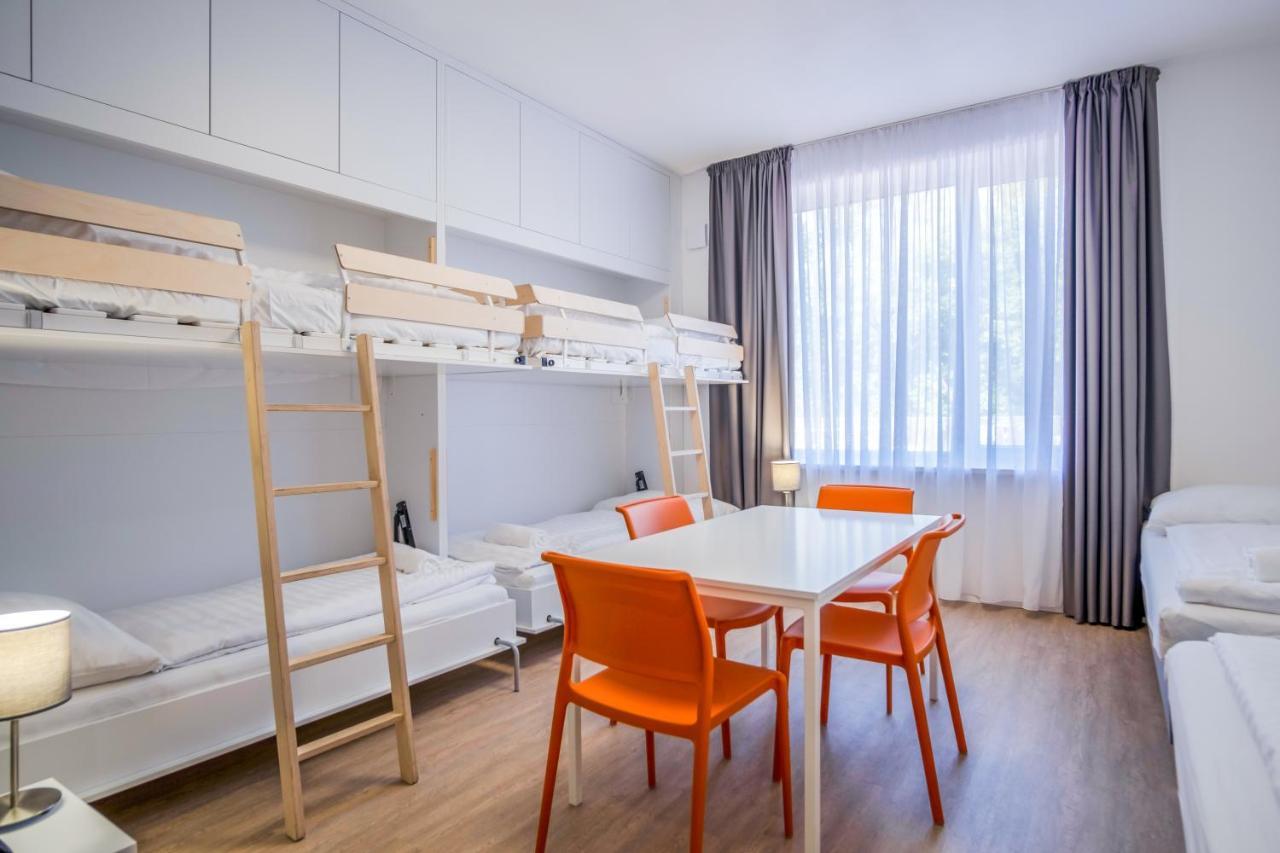 Ciszterci Rendezvenykoezpont Bed & Breakfast Balatonalmádi Екстериор снимка
