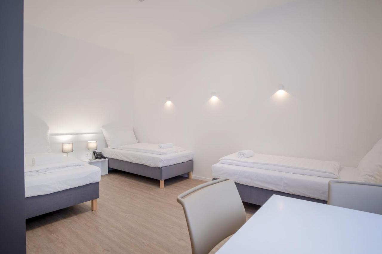 Ciszterci Rendezvenykoezpont Bed & Breakfast Balatonalmádi Екстериор снимка